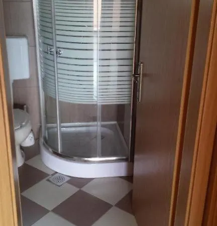 Sara 1 Apartmán *